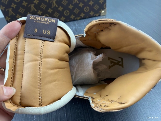 1st Kicks Shoes Jordan OFF-WHITE Air 1 x LV 0710
